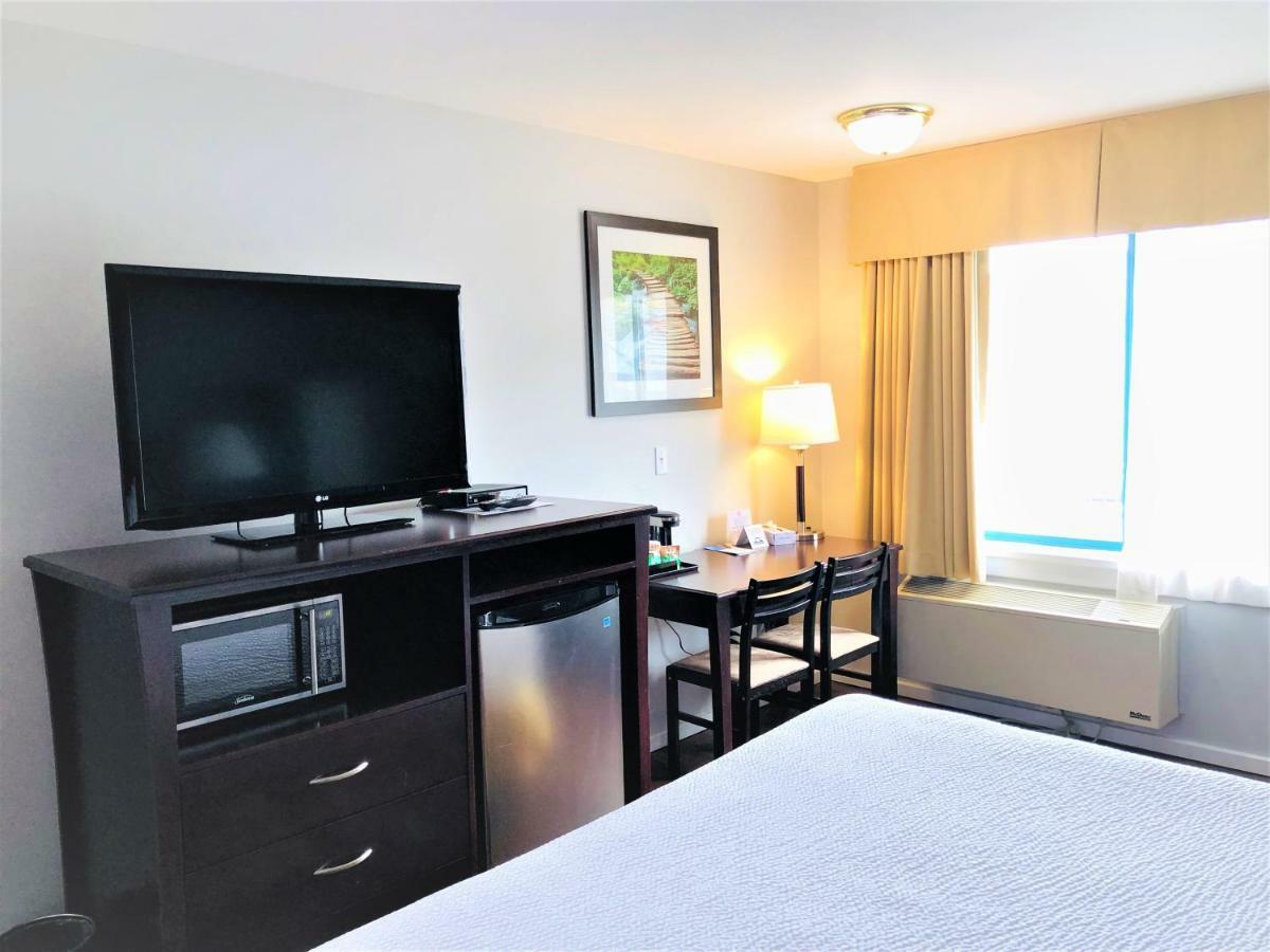 Hotel Days By Wyndham Bc 3*
